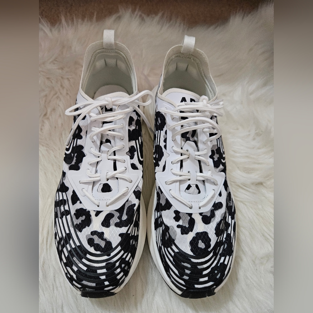 APL Sneakers